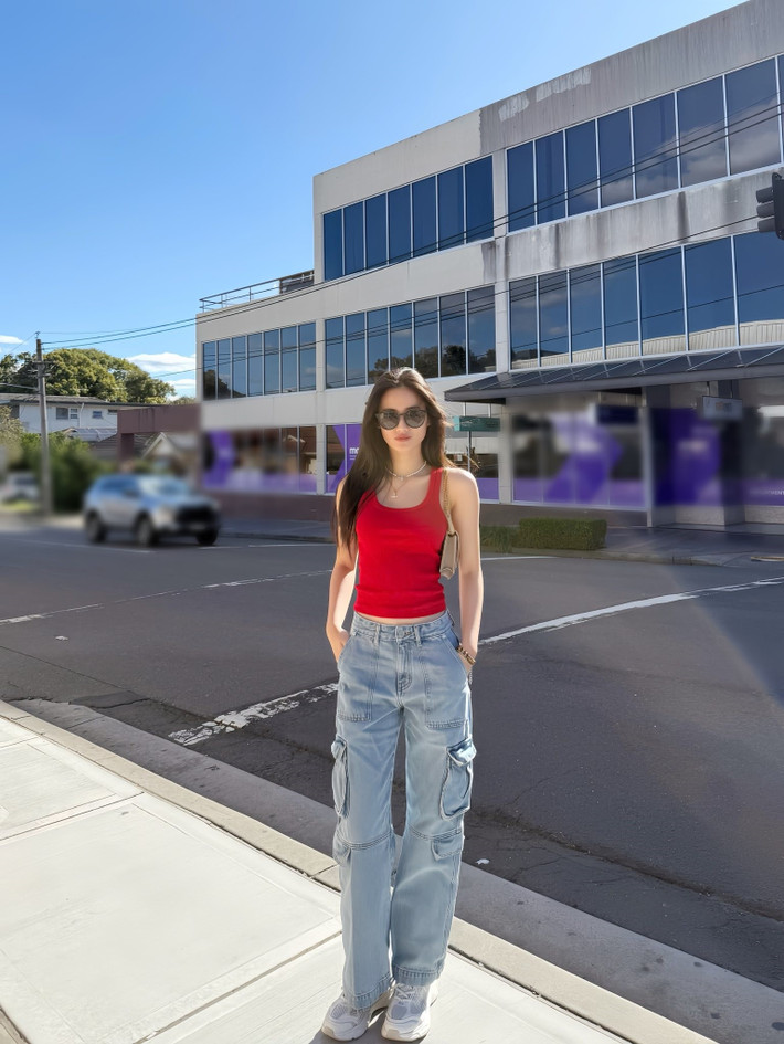 Vào tháng 5/2025, Ý Nhi tạm dừng việc du học để đại diện Việt Nam ở Miss World 2025. Ở sân chơi nhan sắc này, cô vào top 40. Ảnh: FB Ý Nhi.