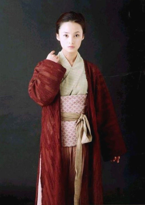 Vai diễn Mục Niệm Từ trong Anh hùng xạ điêu phiên bản 2003 của Tưởng Cần Cần gây ấn tượng. Ảnh: Thế Giới Điện Ảnh.