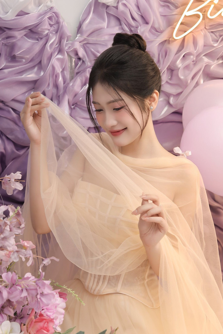 Hương Giang từng vào đề cử top 5 Người đẹp Biển, top 20 ở Miss World Vietnam 2023. Ảnh: FB Hương Giang.