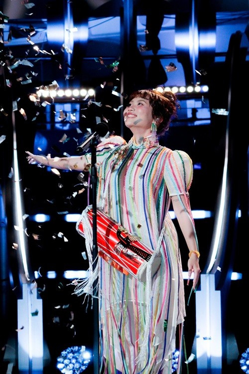 Phương Mỹ Chi cùng một lúc tham gia hai chương trình: Sing! Asia 2025 và Em xinh say hi. Ảnh: FB Phương Mỹ Chi.