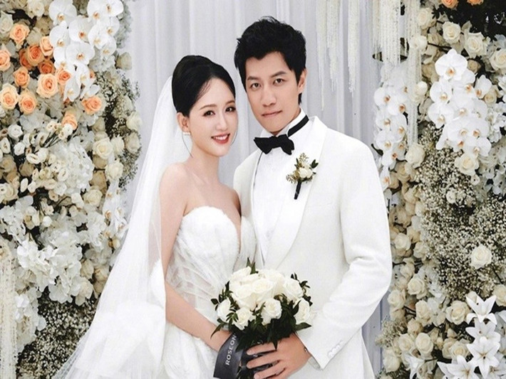 Trần Kiều Ân bắt đầu hẹn hò với Alan (Tăng Vỹ Xương) vào năm 2019. Tháng 3/2022, cặp đôi đăng ký kết hôn. Đến tháng 9/2024, đôi vợ chồng son tổ chức đám cưới trên đảo ở Langkawi, Malaysia. Ảnh: Instagram Trần Kiều Ân.