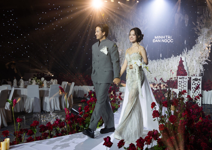 Vợ chồng Đoàn Minh Tài cảm ơn người thân, bạn bè, đồng nghiệp.