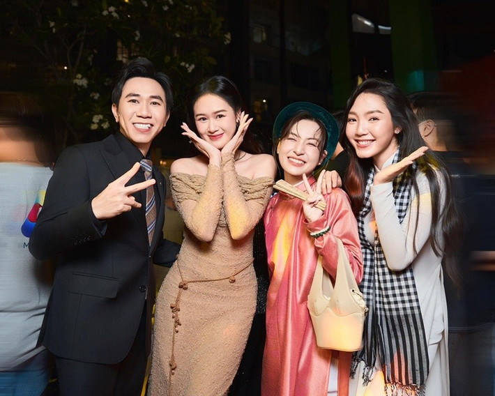 Nữ diễn viên cho biết, Anh Đức luôn góp ý và đưa ra lời khuyên về diễn xuất cho vợ. Ảnh: FB Anh Đức.