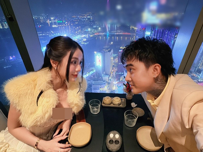 Mới đây, Bảo Ngọc bày tỏ sự biết ơn dành cho chồng – rapper Đạt G, khi anh luôn yêu thương và trân trọng cô ngay cả lúc cô chưa biết làm đẹp, không trang điểm. Ảnh: FB Đạt G.