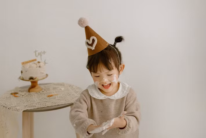Nhiều khán giả nhận xét bé Boni thừa hưởng nhiều nét đẹp từ bố mẹ. Ảnh: FB Trương Mỹ Nhân.