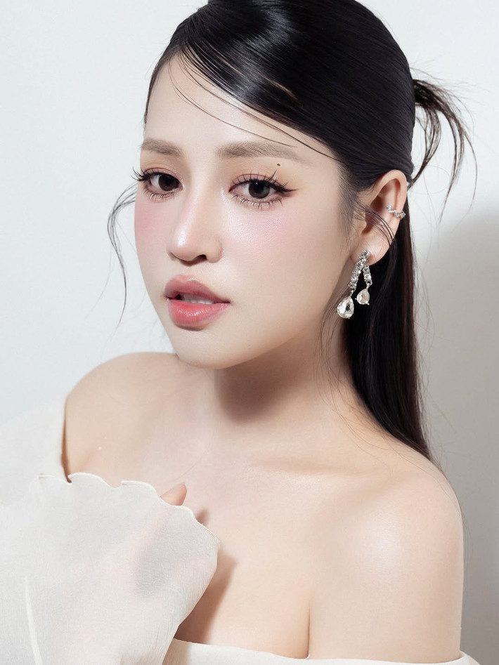 Sau 3 tháng sinh con đầu lòng, Puka liên tục tham gia các sự kiện. Ảnh: Instagram Puka.