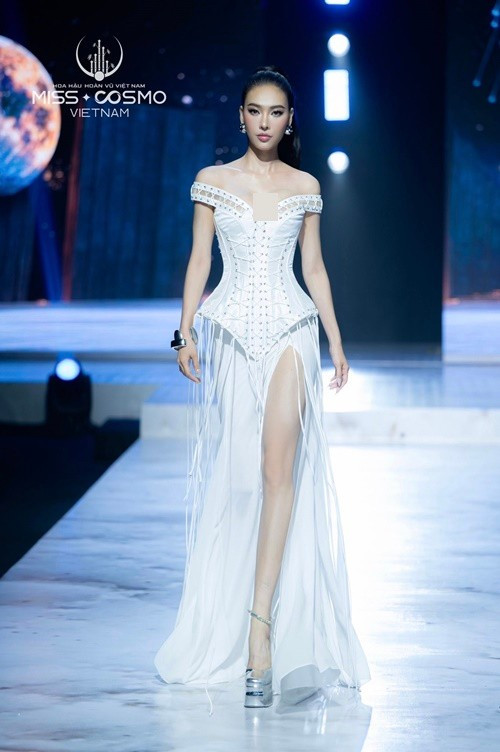 Ban tổ chức Miss Cosmo Vietnam 2025 - Hoa hậu Hoàn vũ Việt Nam 2025 vừa cho biết, thí sinh Nguyễn Thị Thu Thảo (SBD 395) xin rời cuộc thi vì lý do cá nhân. Ảnh: FB Thu Thảo.