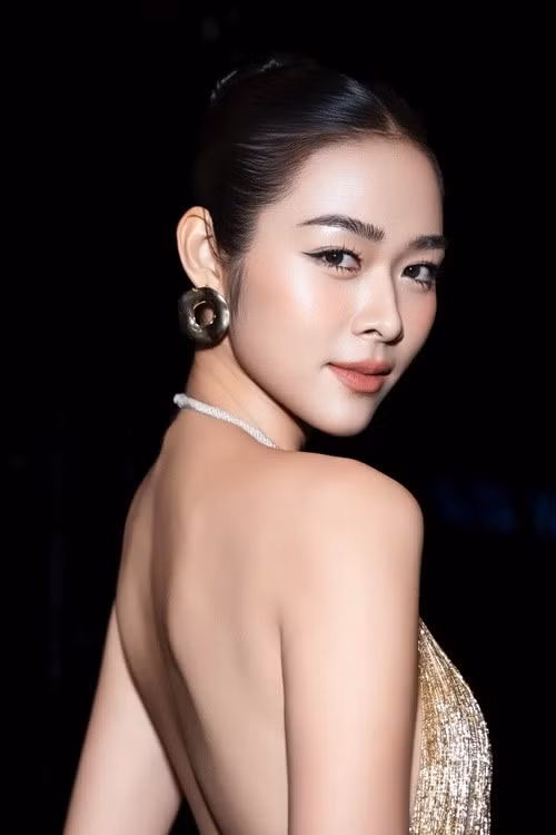 Đóng phim Làm giàu với ma 2 ra rạp dịp Quốc khánh 2/9, Diệp Bảo Ngọc có lịch trình quảng bá phim bận rộn. Ảnh: FB Diệp Bảo Ngọc.