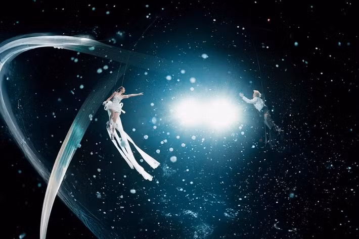 “Em biết từ đầu đến cuối chúng ta vẫn không hề lay động, vẫn trung thành với tình cảm rất đặc biệt và chân thành này dành cho đối phương”, cô nói.