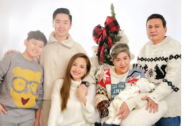 Diễm Hương đưa con trai đầu lòng sang Canada định cư từ cuối năm 2023. Tháng 1/2024, cô tổ chức đám cưới với Thanh Duy.