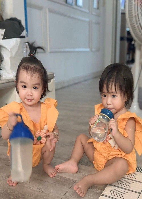 Kha Ly đi công tác hai ngày nên gửi Lita qua nhà Thanh Trúc chơi cả hai ngày. Ảnh: FB Kha Ly.