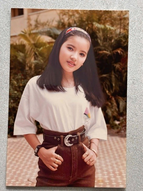 Trên trang cá nhân, Ngọc Trinh vừa khoe loạt ảnh năm 19 tuổi. Ảnh: FB Ngọc Trinh.