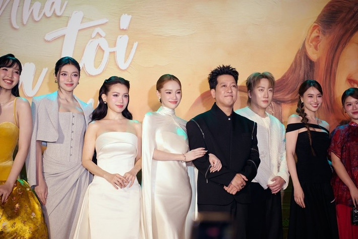 Chia sẻ về việc đồng hành cùng chồng trong “Nhà ba tôi một phòng”, Nhã Phương thổ lộ: “Mình có thể làm một việc gì đó để làm ‘hậu phương’ vững chắc cho chồng, mình thấy rất vui và quyết định thử một vai trò mới khá thú vị”. Ảnh: FB Nhã Phương.