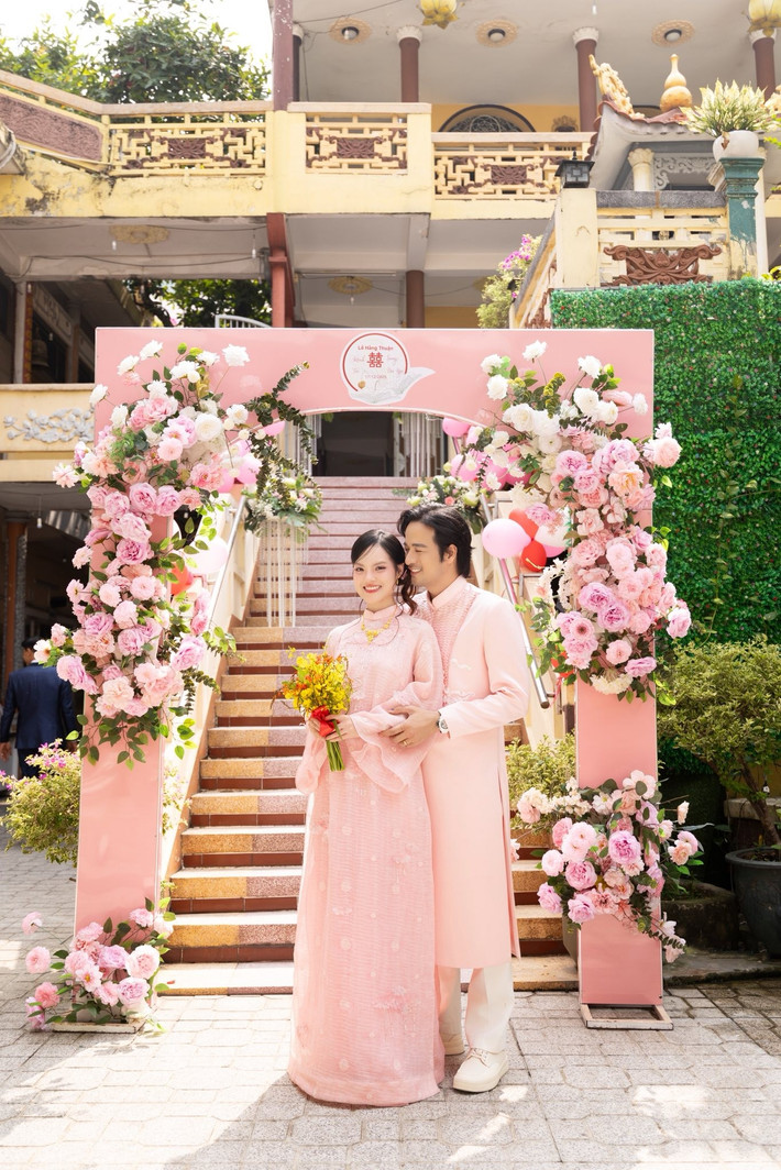 Đoàn Minh Tài - Sunny Đan Ngọc tổ chức lễ Hằng thuận trước thềm đám cưới. Ảnh: FB Đoàn Minh Tài.