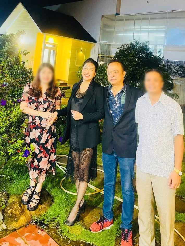 Trang phục của Phi Thanh Vân không quá hở như trước đây. Ảnh: FB Phi Thanh Vân.