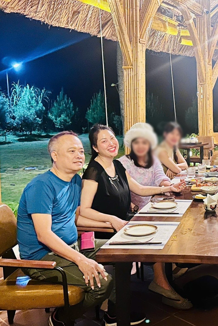 Nữ diễn viên sinh năm 1982 đẹp đôi bên bạn trai hơn cô 10 tuổi. Ảnh: FB Phi Thanh Vân.