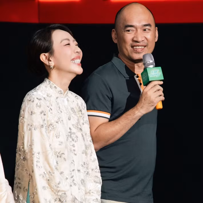 Cách đây không lâu, cặp đôi ra mắt phim điện ảnh Ai thương ai mến. Ảnh: FB Tiến Luật.