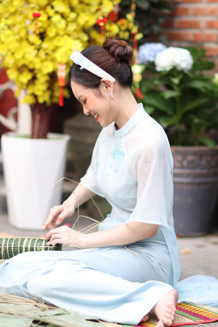 Trái với hình dung ban đầu của Đoàn Minh Tài, Sunny Đan Ngọc không mỏng manh, yếu đuối mà mạnh mẽ, quyết liệt. Đoàn Minh Tài cho biết, anh từng chứng kiến bạn gái tập nhảy đến chấn thương, rách cơ, đứt dây chằng vẫn không nghỉ ngơi, quyết tâm mang đến tiết mục ấn tượng cho khán giả.