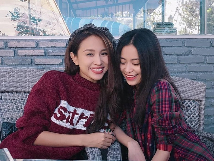 Vân Hugo từng chia sẻ trên Dân Việt, từ xưa đến nay, cô vẫn luôn ngưỡng mộ Hoàng Thùy Linh ở ý chí nghị lực. Ảnh: FB Vân Hugo.