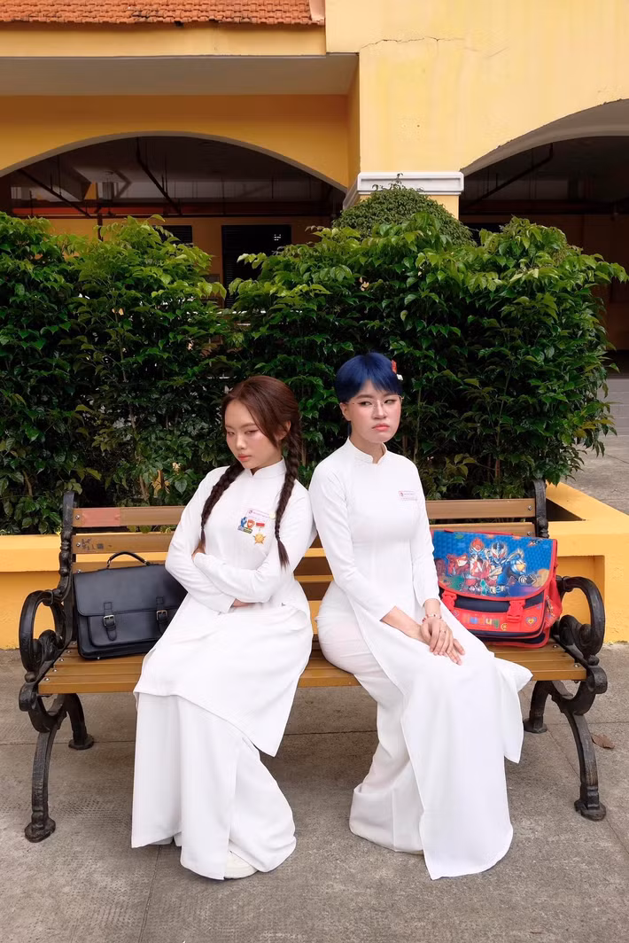 Khi Pháo tham gia dự án phim Thỏ ơi, Phương Mỹ Chi hài hước nhắc nhở bạn thân: "Dù đi đóng phim có rất nhiều người đẹp nhưng phải biết ai là người đẹp nhất nha Thỏ ơi".