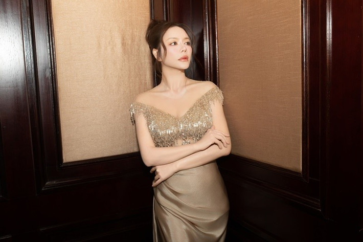 Nữ diễn viên phim Mùa hè lạnh cho biết, cô dành cả thanh xuân để đi ăn cưới.