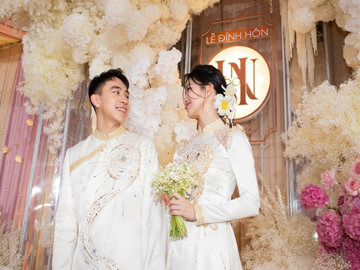 Theo Vietnamnet, nguồn tin thân cận cho hay, Phương Nhi - Minh Hoàng dự kiến tổ chức lễ cưới vào 22-23/1/2026 ở Nha Trang. Ảnh: FB Đỗ Long.