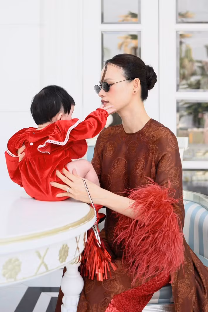 Đối với Tuyết Lan, lì xì lớn nhất năm nay của cô là có con gái.