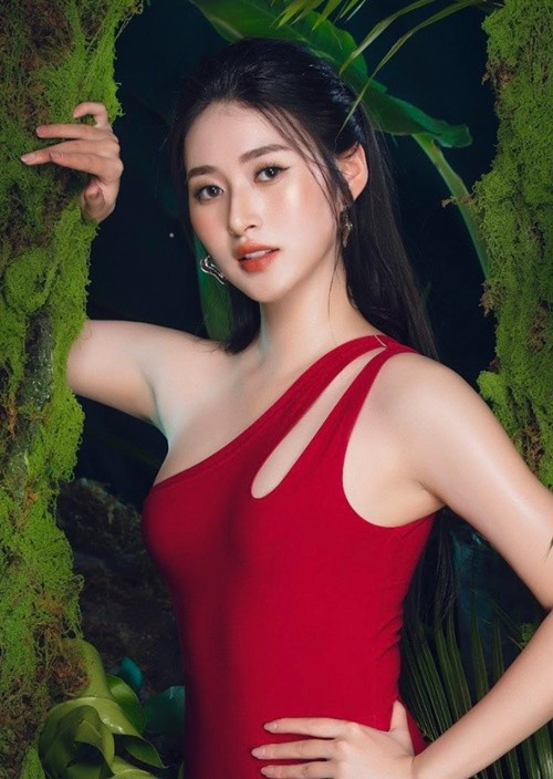 Trâm Anh cao 1m74, có số đo ba vòng 87-64-93cm. Ảnh: Hoa hậu Trái đất Việt Nam.