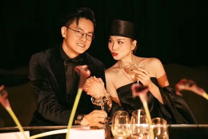 Năm 2023, siêu mẫu Thanh Hằng lên xe hoa với nhạc trưởng Trần Nhật Minh. Hiện tại, cả hai vẫn tận hưởng cuộc sống vợ chồng son. Ảnh: FB Thanh Hằng.