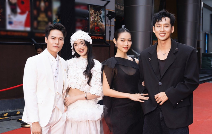 Hai nữ diễn viên phim Làm giàu với ma 2 đều trẻ trung, gợi cảm. Trong khi Diệp Bảo Ngọc từng một lần sinh nở, Ngọc Xuân vẫn còn son rỗi và kém đàn chị 6 tuổi. Ảnh: FB Ngọc Xuân.