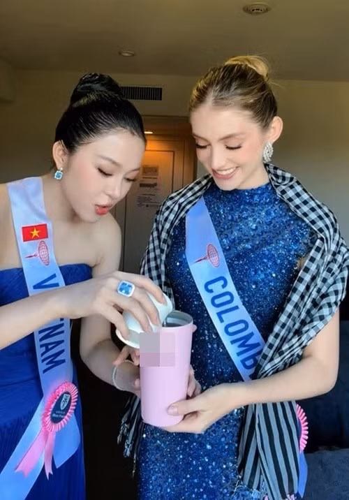 Mỹ nhân Colombia luôn thân thiện với các thí sinh khác ở đấu trường nhan sắc quốc tế. Ảnh: Instagram Kiều Duy.