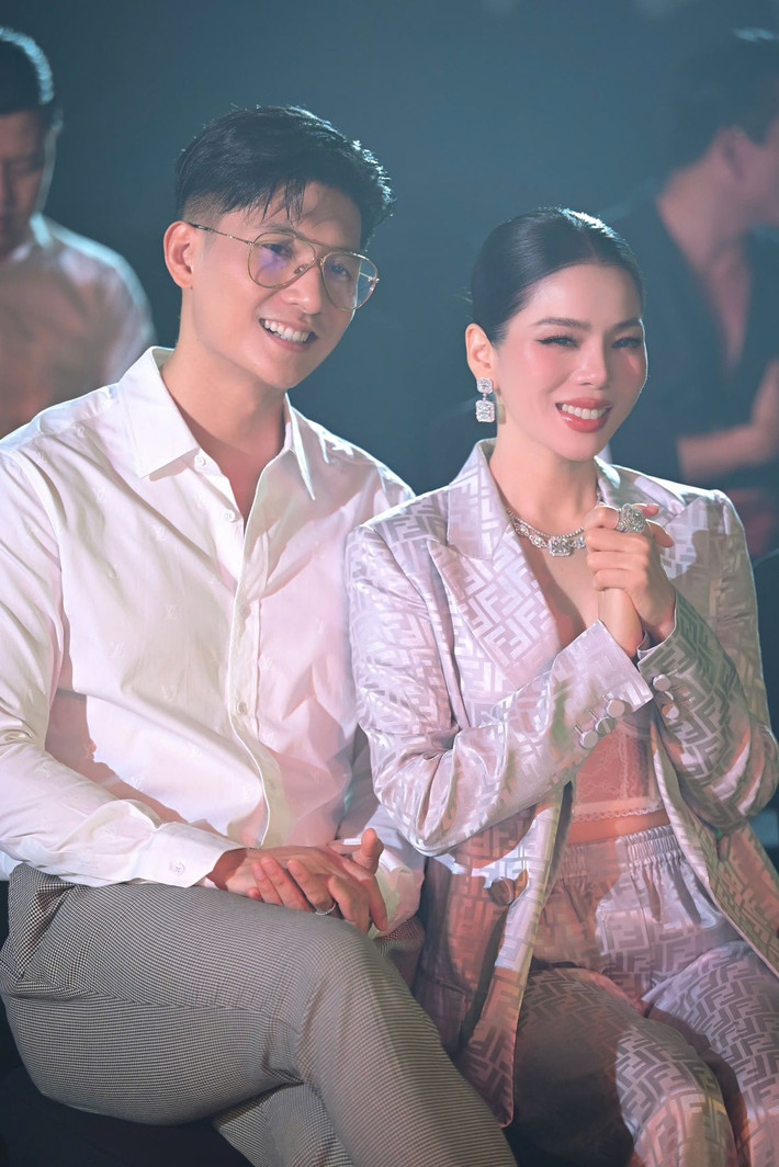 Lệ Quyên thương Lâm Bảo Châu khi phải đối mặt với tin đồn không đúng sự thật. Ảnh: FB Lâm Bảo Châu.