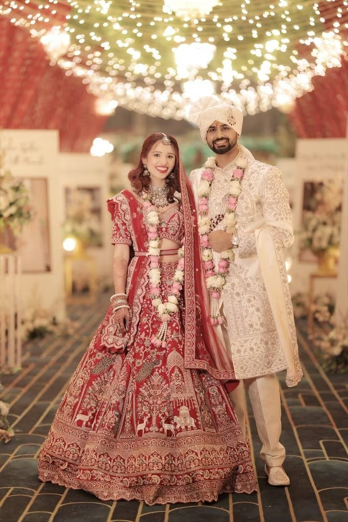 Theo Znews, chồng Diệu My là kỹ sư công nghệ, sinh ra và lớn lên ở Ấn Độ. Anh làm việc tại Mỹ. Vợ chồng Diệu My hẹn hò 4 năm trước khi kết hôn. Ảnh: Znews.