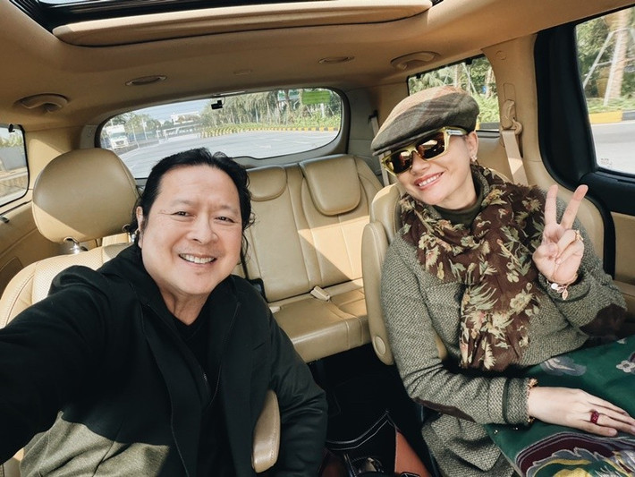 Chồng Hải Yến là doanh nhân Calvin Lâm. Cặp đôi kết hôn năm 2012, có 3 người con chung. Chia sẻ trên Tiền Phong, Hải Yến cho biết, doanh nhân Calvin Lâm là người tâm lý, chiều chuộng, luôn bên cạnh chăm sóc vợ. Ảnh: FB Hải Yến.