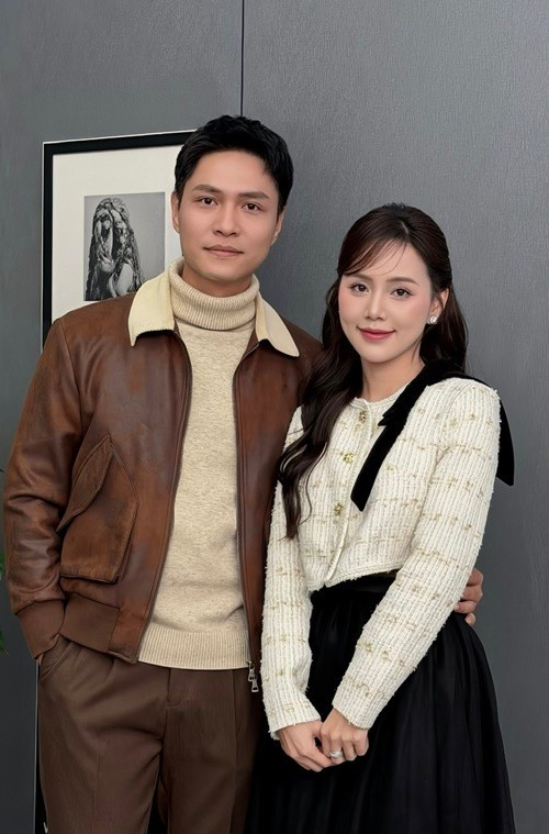 Về phía Tô Dũng, nam diễn viên hiện gắn bó với diễn viên Minh Thu. Cặp đôi công khai mối quan hệ từ năm 2023. Ảnh: FB Minh Thu.