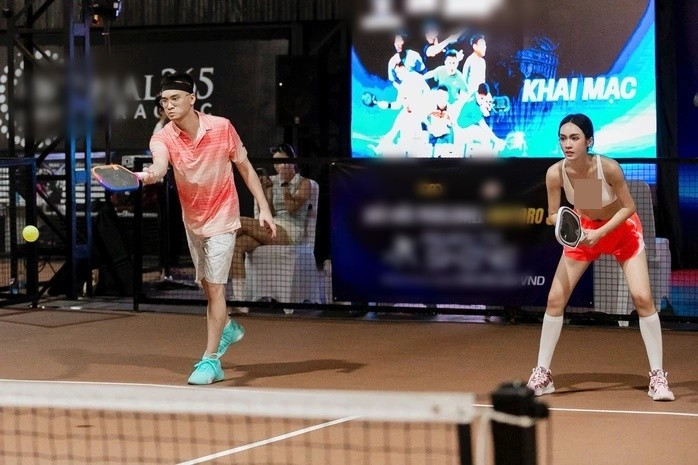 Cặp đôi tham gia giải đấu pickleball vào tháng 9/2025. Ảnh: Người Lao Động.