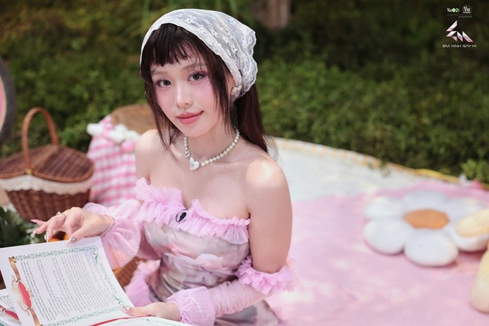 Trong live Stage 3 mới đây, Han Sara cùng Ánh Sáng AZA, Đào Tử A1J và Muộii bị loại. Ảnh: FB Han Sara.