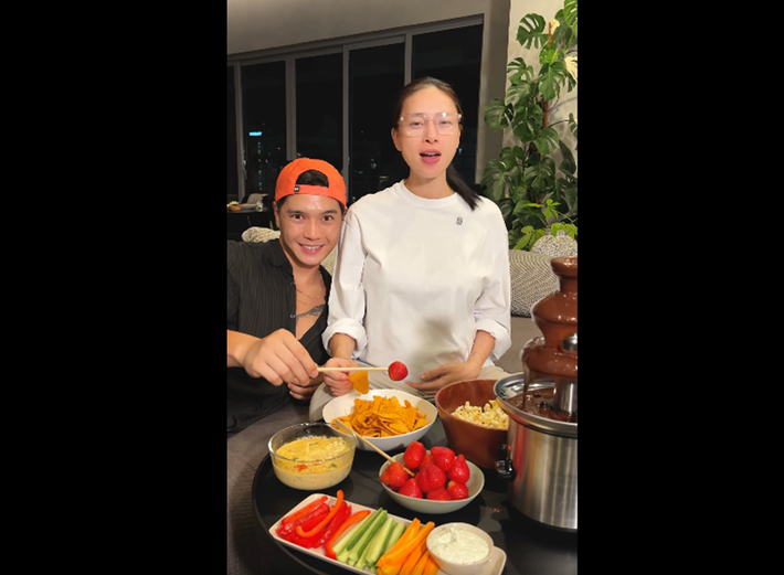 Ngô Thanh Vân được chồng chăm sóc kỹ lưỡng về bữa ăn. Ảnh: FB Huy Trần.