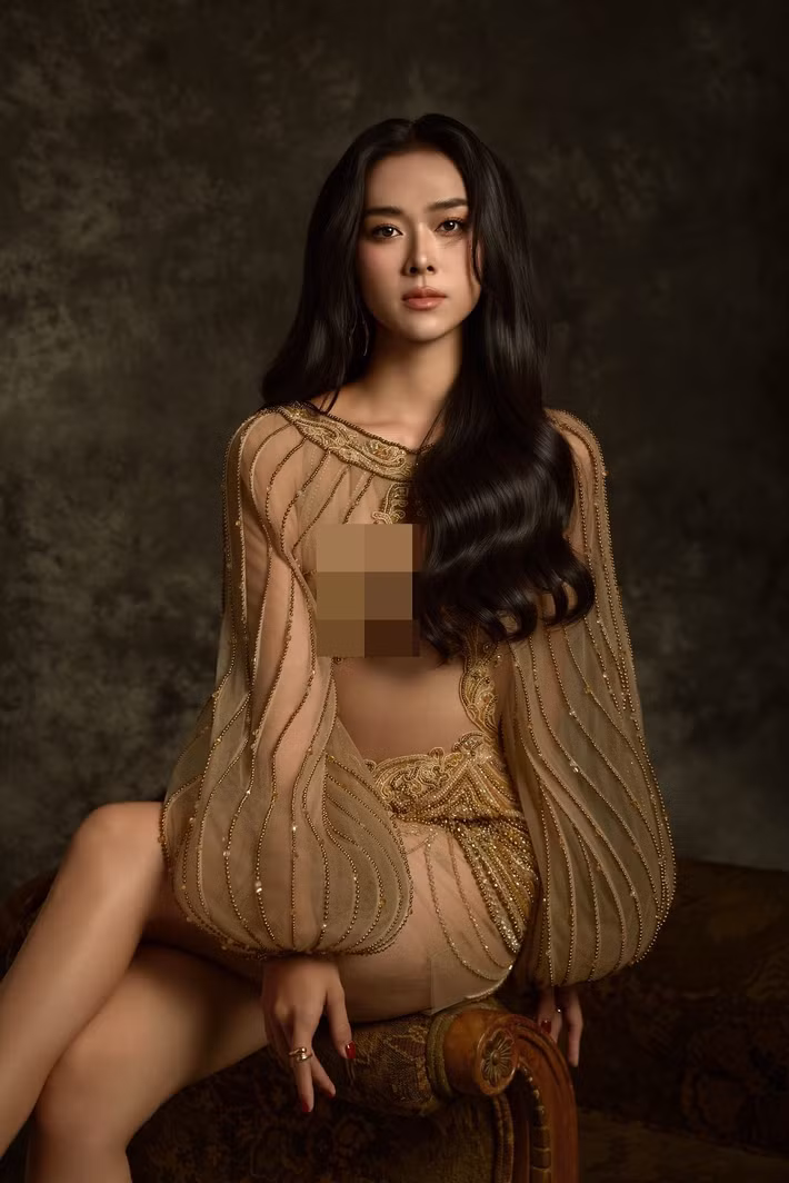 Bên cạnh dấu ấn nghệ thuật, sắc vóc và phong cách thời trang ngoài đời thực của Diệp Bảo Ngọc cũng nhận được lời khen ngợi từ nhiều khán giả.