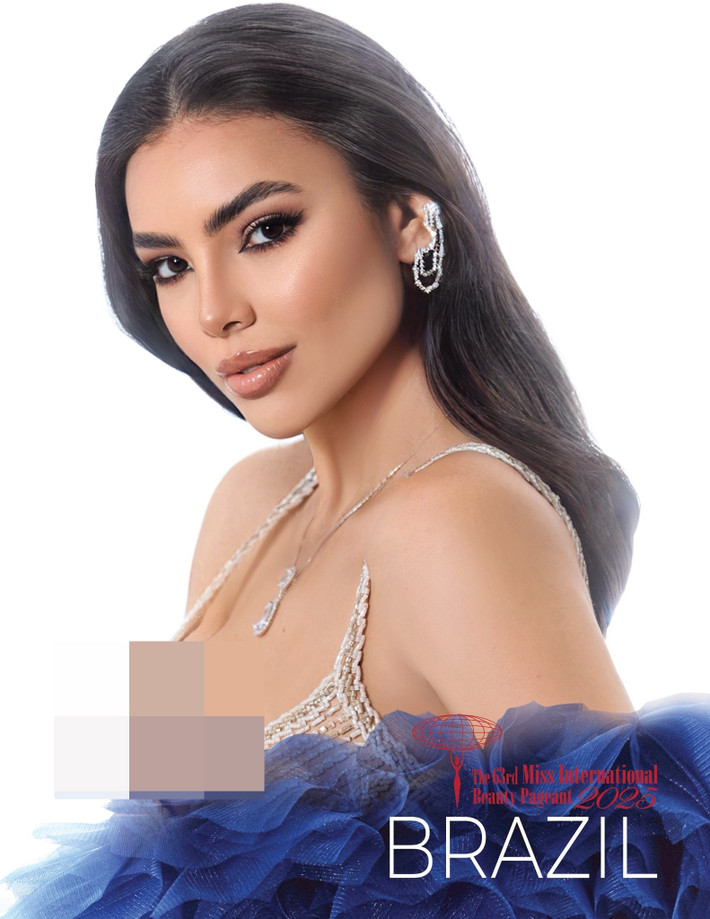 Đại diện Brazil - Loraine Lumatelli năm nay 25 tuổi. Cô là doanh nhân, người mẫu, sinh viên nha khoa. Loraine từng đoạt á hậu 1 Miss Planet International 2023, á hậu Miss Grand Brazil 2024. Ở Miss International 2025, mỹ nhân Brazil giành giải Miss Visit Japan Tourism Ambassador - Đại sứ Du lịch. Nhiều khán giả đặt kỳ vọng Loraine sẽ đăng quang trong chung kết Miss International 2025.