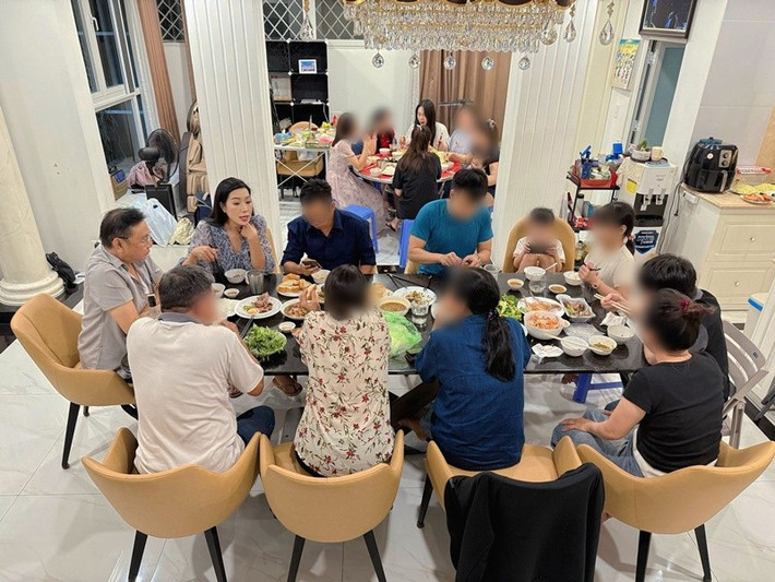 Mới đây, nữ nghệ sĩ Trịnh Kim Chi mở tiệc sinh nhật tại nhà riêng. Ảnh: FB Trịnh Kim Chi.