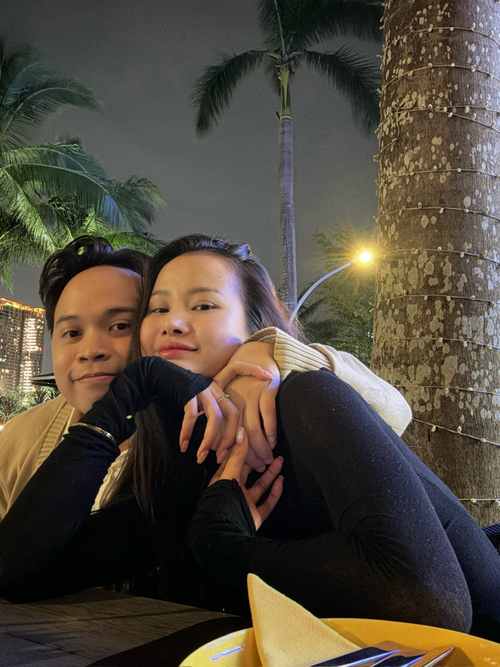 Á hậu Hương Ly và doanh nhân Tùng Anh bí mật hẹn hò trước khi tổ chức hôn lễ. Sau đám cưới, Hương Ly liên tục nhắc đến người bạn đời. Mới đây, nàng hậu tiết lộ tính cách của chồng.