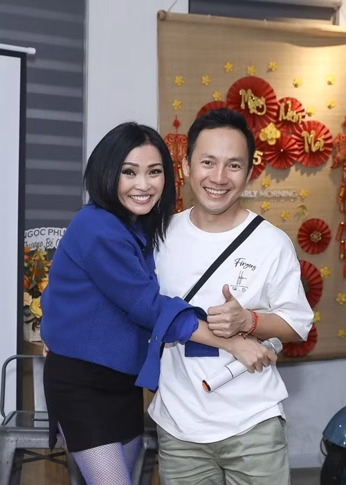 Cô cho biết: "Tiến Đạt ít nói lắm nhưng tôi hiểu Tiến Đạt là con người sống tình cảm, chỉ nghĩ cho người khác nhưng ít nghĩ cho mình". Ảnh: Thế Giới Điện Ảnh.﻿