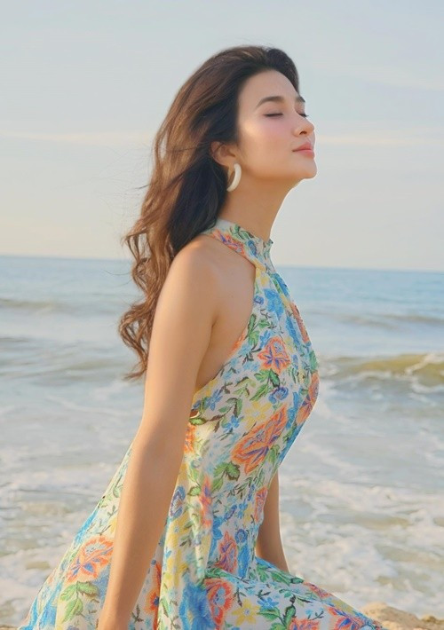 Kim Tuyến làm mẹ đơn thân nhiều năm qua sau khi ly hôn. Ảnh: FB Kim Tuyến.