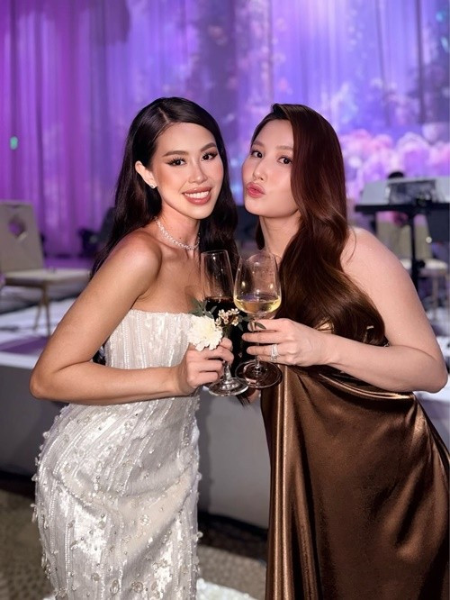 Diễm My 9x chúc Tiên Nguyễn có một cuộc sống tràn ngập tình yêu, hạnh phúc bền lâu. Ảnh: Instagram Diễm My 9x.