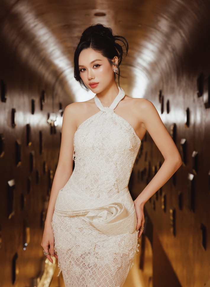 Năm 2018, cô giành ngôi vị á quân chương trình The Face Vietnam. Ảnh: FB Trâm Anh.