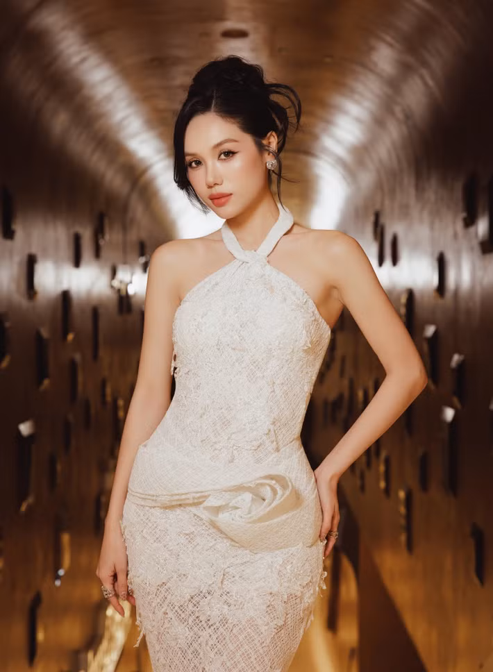 Năm 2018, cô giành ngôi vị á quân chương trình The Face Vietnam. Ảnh: FB Trâm Anh.