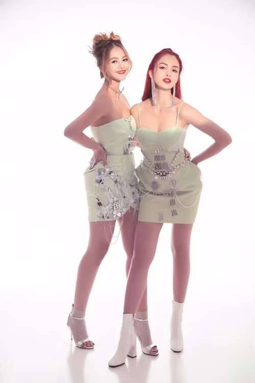 Ngoài Diệu My, Diệu Hoa còn có cô con gái Diệu Ly, tốt nghiệp Đại học New York năm 2020, làm việc cho Google tại Singapore vào thời điểm năm 2023. Ảnh: Vietnamnet.