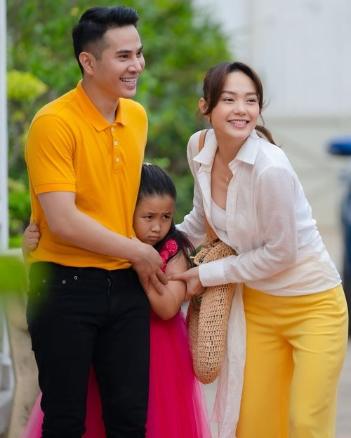 Ngân Chi vào vai con gái Minh Hằng trong phim Mẹ ác ma cha thiên sứ. Ảnh: FB Ngân Chi.