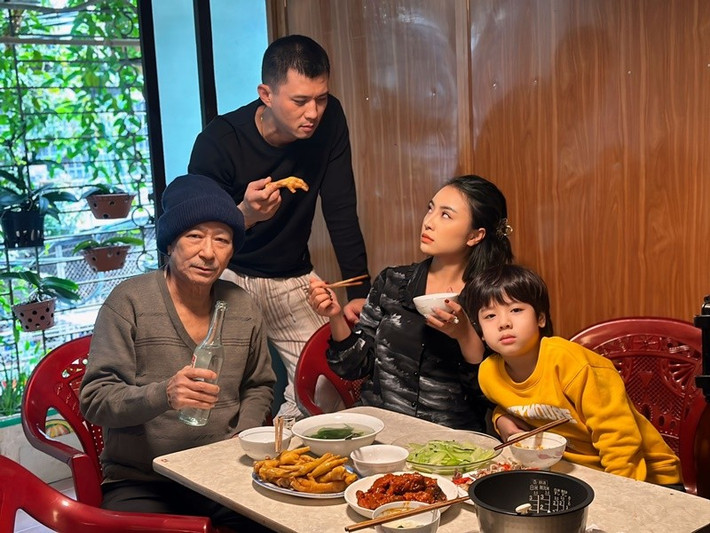 Khi biết tin các đoàn phim tuyển chọn diễn viên, mẹ Bảo Nam đã cho con đi casting và cậu nhóc may mắn được chọn đóng một số vai. Ảnh: Vietnamnet.